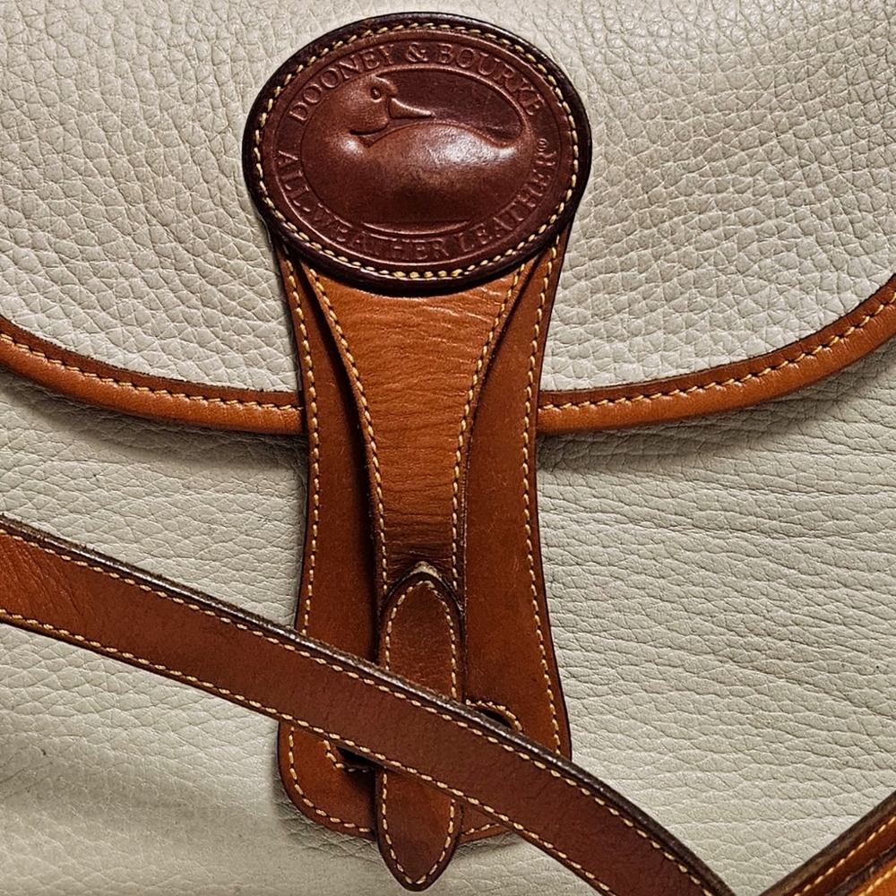 Dooney & Bourke Tan and Cream Leather Crossbody Bag - Picture 10 of 12
